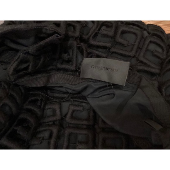 GIVENCHY MONOGRAM SEXY WOLL BLEND DRESS - Picture 8 of 9